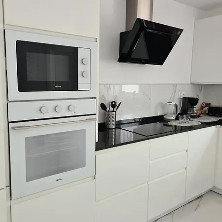 Fabuloso Apartamento En Playa De Americas *